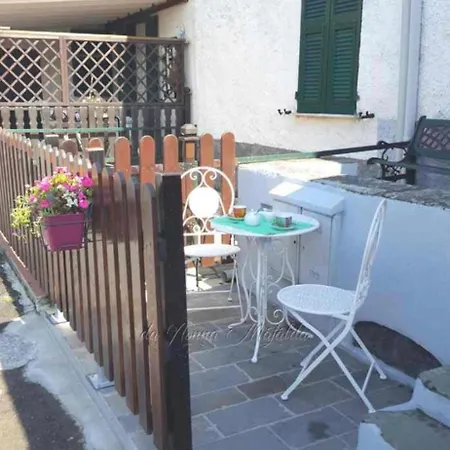 Da Nonna Mafalda Near 5 Terre Lägenhet Brugnato