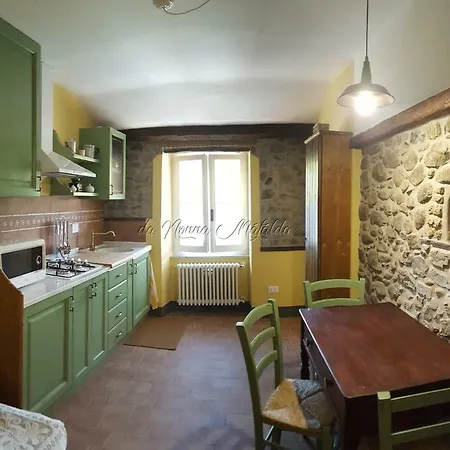 Da Nonna Mafalda Near 5 Terre Lägenhet Brugnato